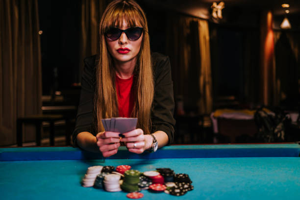 Texas Hold'em Bonus hand progression and dealer reveal on kpk